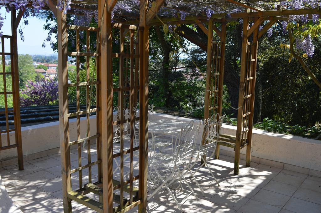 Casa Marta : Suites, Terrasses Et Vue Panoramique Турнон-сюр-Рон Экстерьер фото